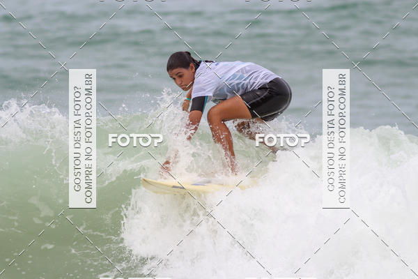 Buy your photos of the eventCampeonato da Escola Municipal de Surf de Maca on Fotop