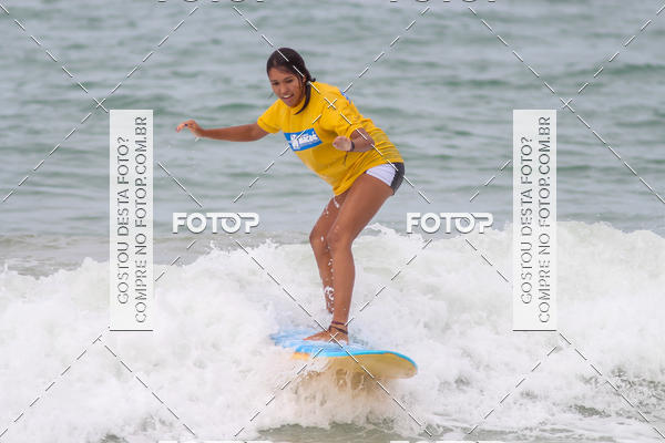 Buy your photos of the eventCampeonato da Escola Municipal de Surf de Maca on Fotop