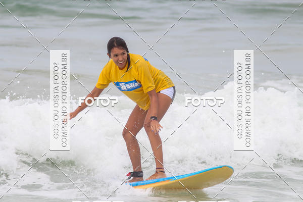 Buy your photos of the eventCampeonato da Escola Municipal de Surf de Maca on Fotop