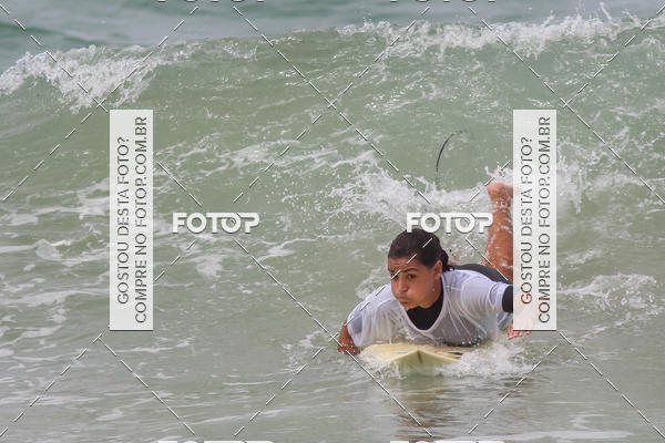 Buy your photos of the eventCampeonato da Escola Municipal de Surf de Maca on Fotop