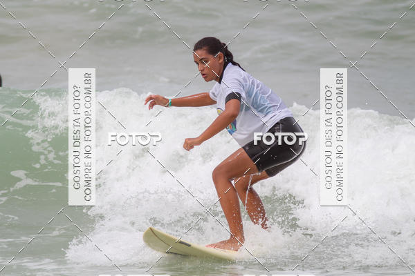 Buy your photos of the eventCampeonato da Escola Municipal de Surf de Maca on Fotop