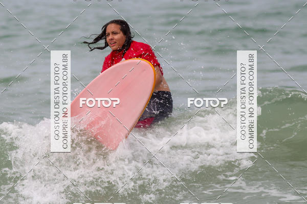 Buy your photos of the eventCampeonato da Escola Municipal de Surf de Maca on Fotop