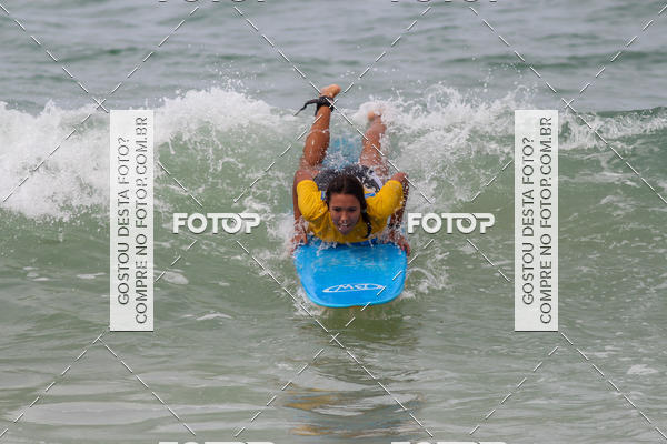 Buy your photos of the eventCampeonato da Escola Municipal de Surf de Maca on Fotop