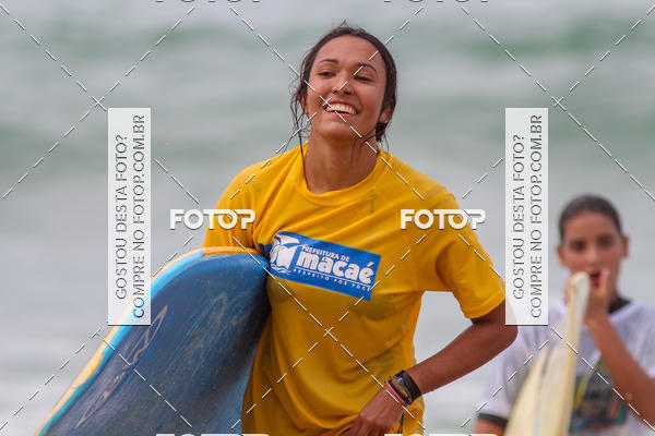 Buy your photos of the eventCampeonato da Escola Municipal de Surf de Maca on Fotop