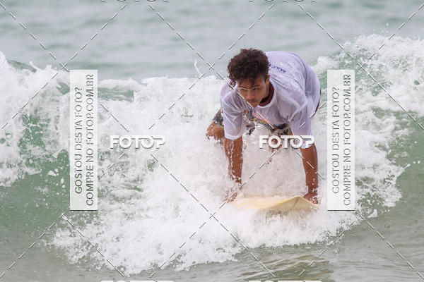 Buy your photos of the eventCampeonato da Escola Municipal de Surf de Maca on Fotop