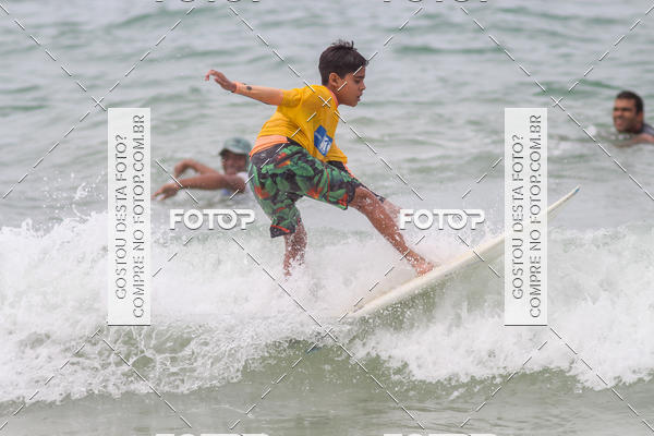 Buy your photos of the eventCampeonato da Escola Municipal de Surf de Maca on Fotop
