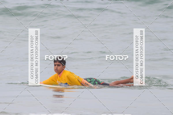 Buy your photos of the eventCampeonato da Escola Municipal de Surf de Maca on Fotop