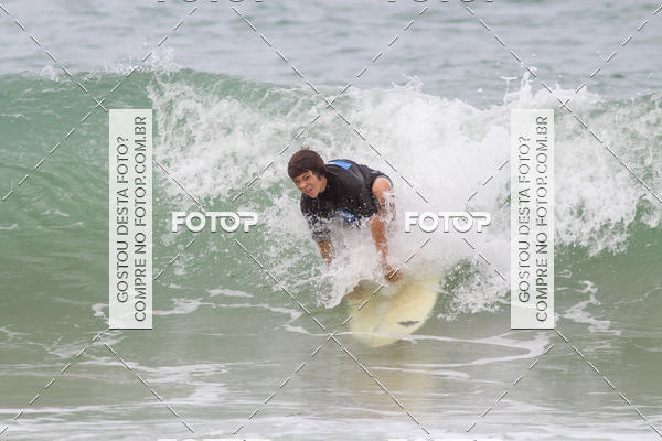 Buy your photos of the eventCampeonato da Escola Municipal de Surf de Maca on Fotop