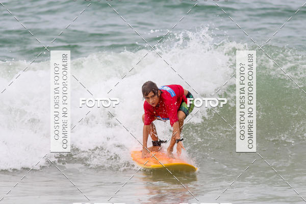 Buy your photos of the eventCampeonato da Escola Municipal de Surf de Maca on Fotop