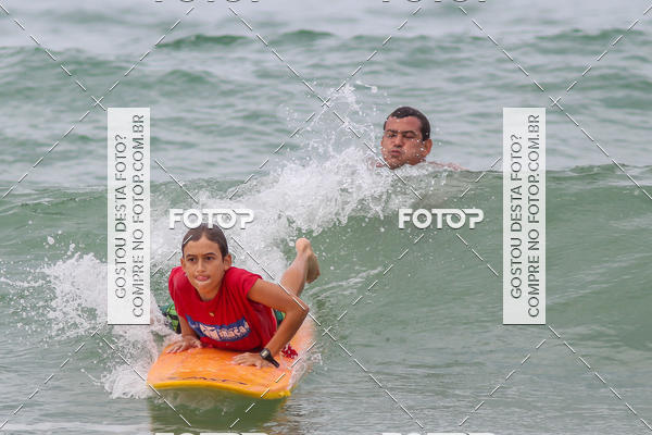 Buy your photos of the eventCampeonato da Escola Municipal de Surf de Maca on Fotop