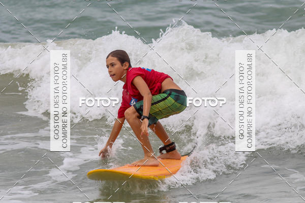 Buy your photos of the eventCampeonato da Escola Municipal de Surf de Maca on Fotop