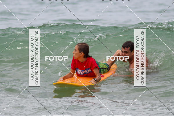 Buy your photos of the eventCampeonato da Escola Municipal de Surf de Maca on Fotop