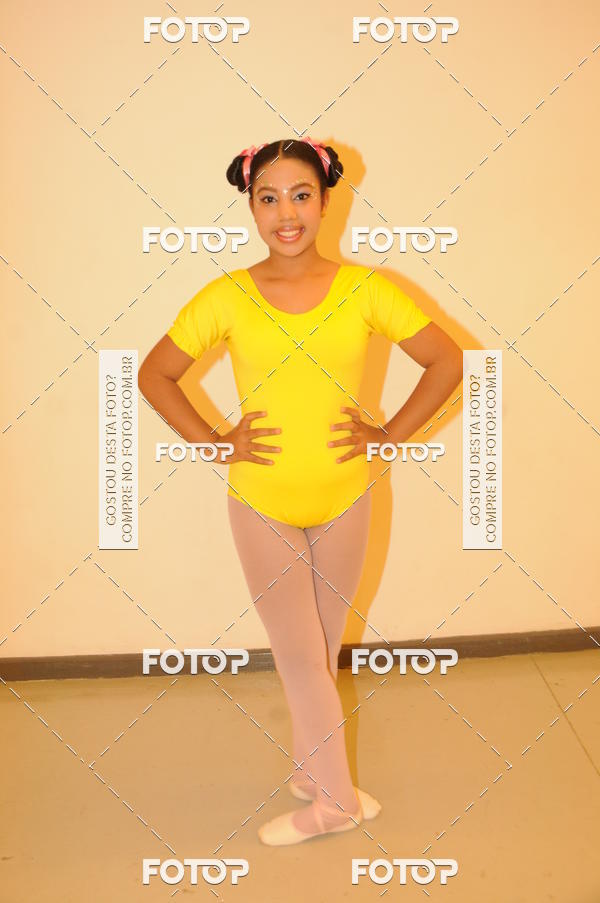 Buy your photos of the eventEspetculo de Dana Studio V on Fotop