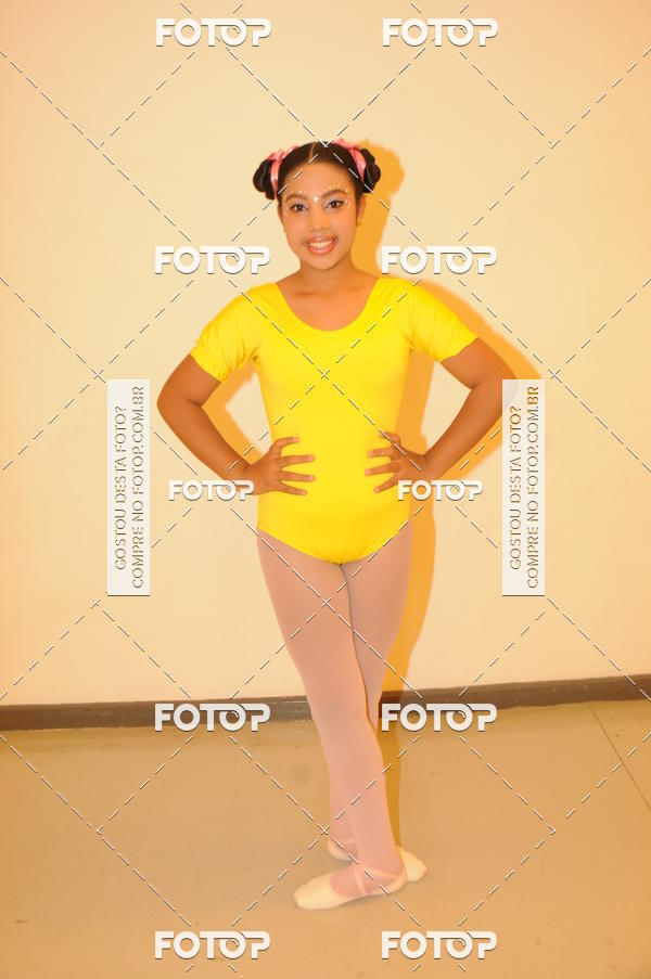 Buy your photos of the eventEspetculo de Dana Studio V on Fotop