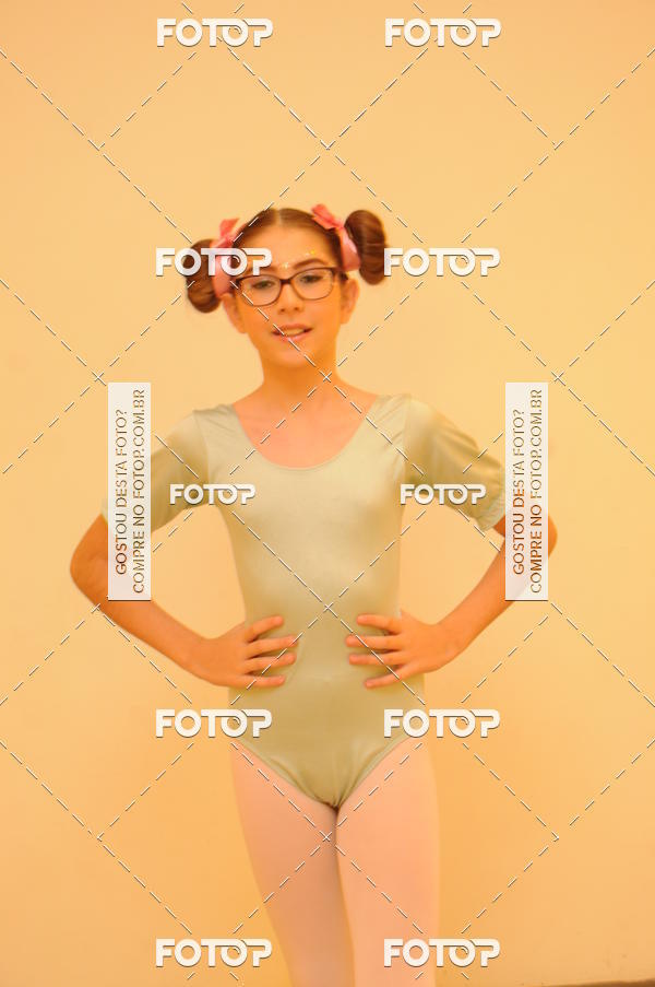 Buy your photos of the eventEspetculo de Dana Studio V on Fotop