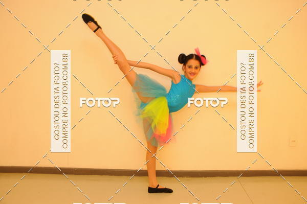 Buy your photos of the eventEspetculo de Dana Studio V on Fotop