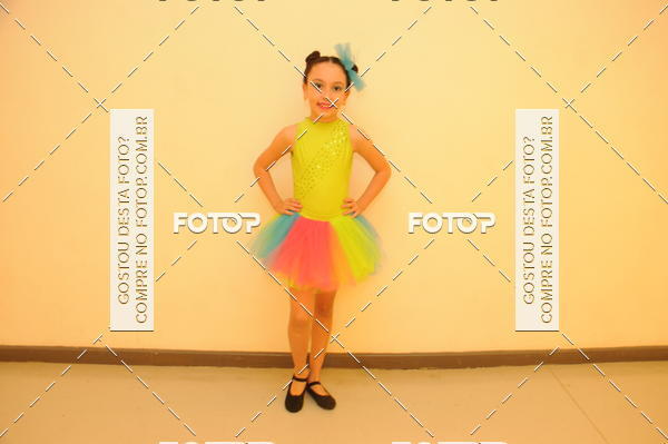 Buy your photos of the eventEspetculo de Dana Studio V on Fotop