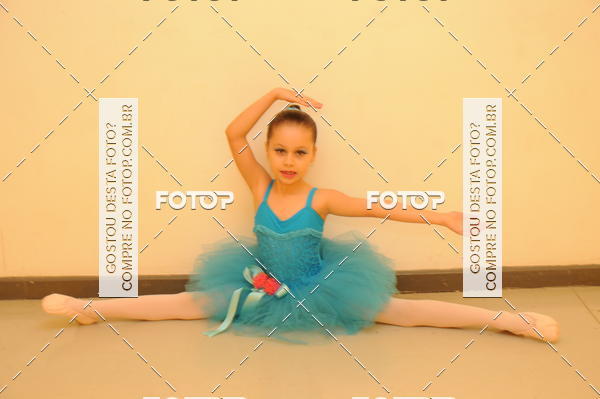 Buy your photos of the eventEspetculo de Dana Studio V on Fotop