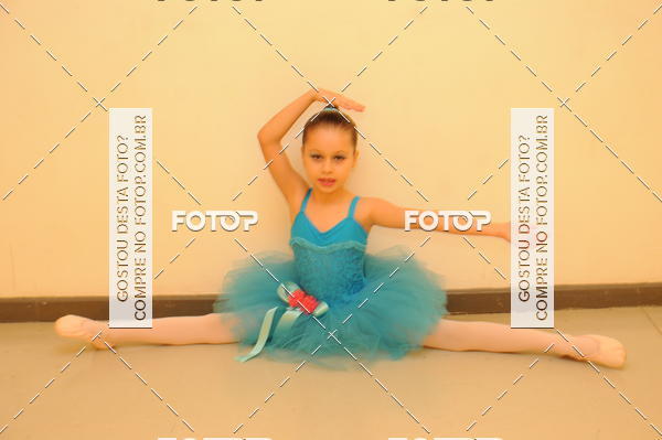 Buy your photos of the eventEspetculo de Dana Studio V on Fotop