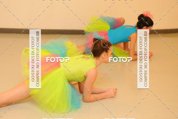 Buy your photos of the eventEspetculo de Dana Studio V on Fotop