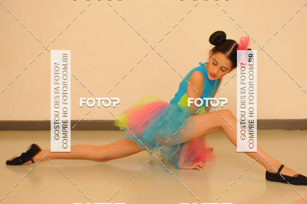 Buy your photos of the eventEspetculo de Dana Studio V on Fotop