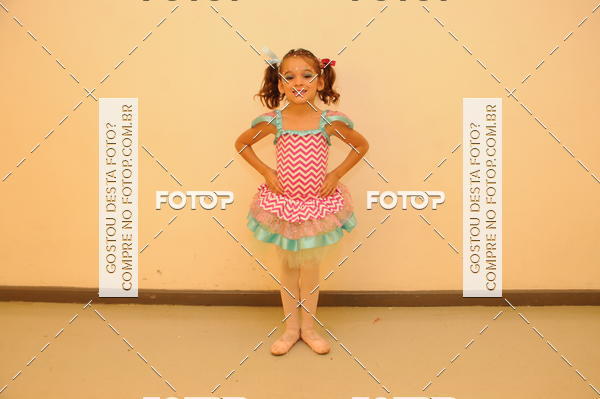 Buy your photos of the eventEspetculo de Dana Studio V on Fotop