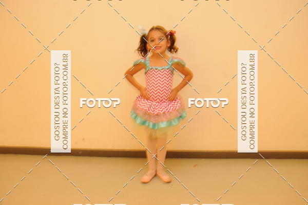 Buy your photos of the eventEspetculo de Dana Studio V on Fotop