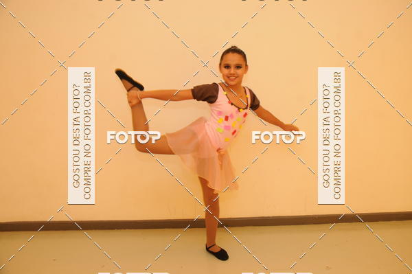 Buy your photos of the eventEspetculo de Dana Studio V on Fotop