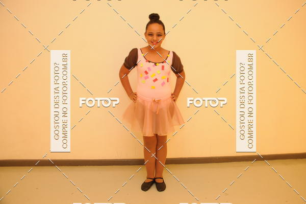 Buy your photos of the eventEspetculo de Dana Studio V on Fotop