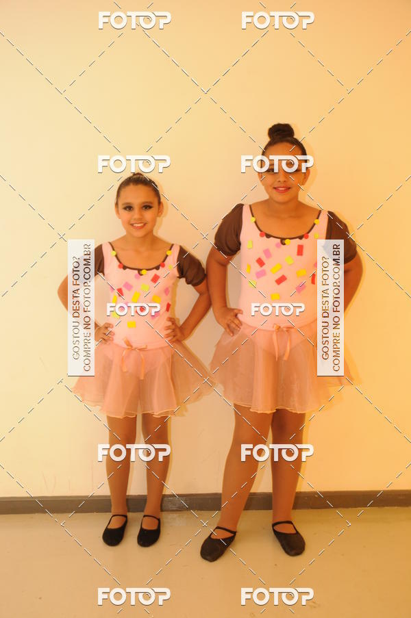 Buy your photos of the eventEspetculo de Dana Studio V on Fotop