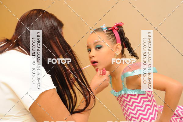 Buy your photos of the eventEspetculo de Dana Studio V on Fotop