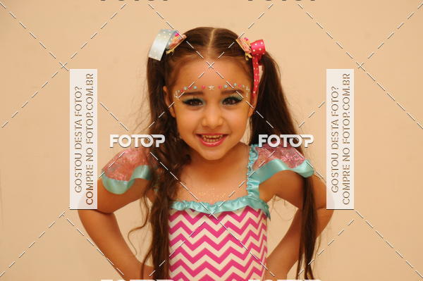 Buy your photos of the eventEspetculo de Dana Studio V on Fotop