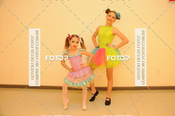 Buy your photos of the eventEspetculo de Dana Studio V on Fotop