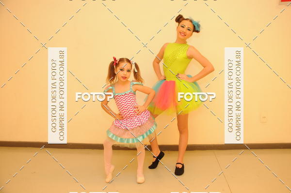 Buy your photos of the eventEspetculo de Dana Studio V on Fotop