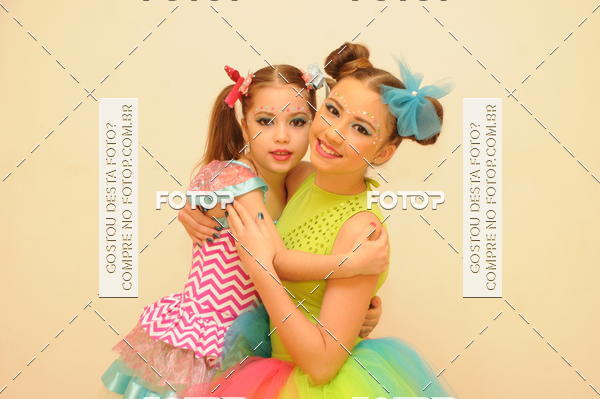 Buy your photos of the eventEspetculo de Dana Studio V on Fotop