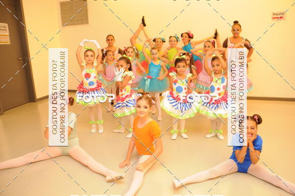 Buy your photos of the eventEspetculo de Dana Studio V on Fotop