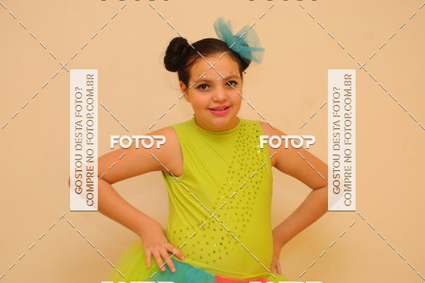 Buy your photos of the eventEspetculo de Dana Studio V on Fotop