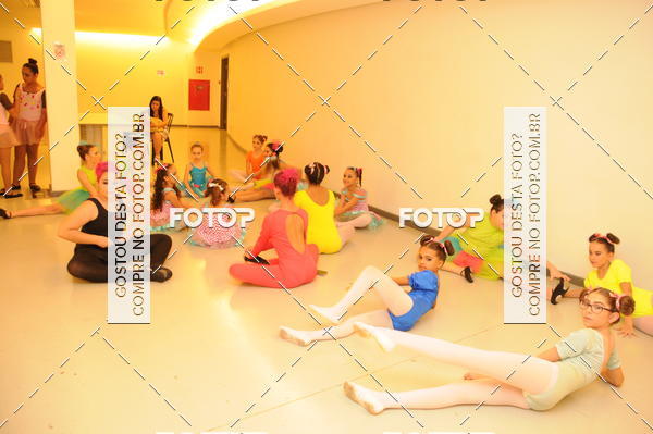 Buy your photos of the eventEspetculo de Dana Studio V on Fotop