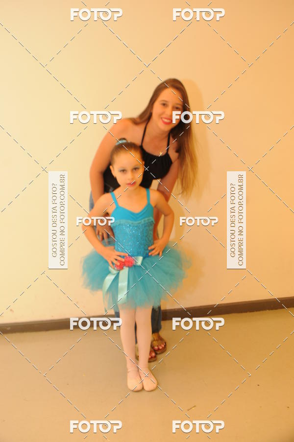 Buy your photos of the eventEspetculo de Dana Studio V on Fotop