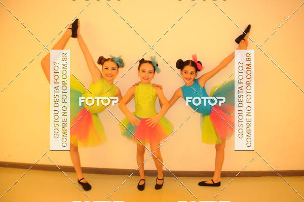 Buy your photos of the eventEspetculo de Dana Studio V on Fotop