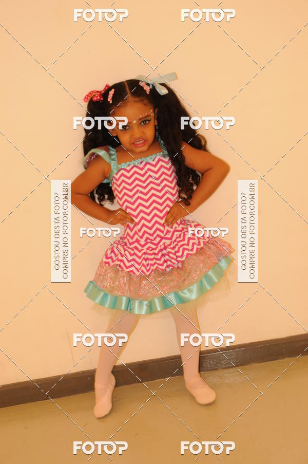 Buy your photos of the eventEspetculo de Dana Studio V on Fotop