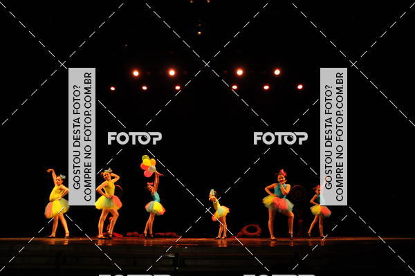 Buy your photos of the eventEspetculo de Dana Studio V on Fotop