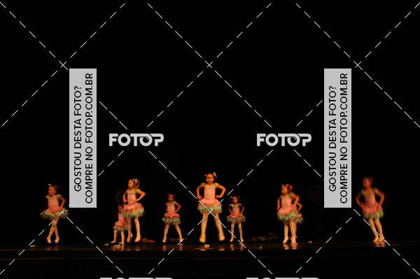 Buy your photos of the eventEspetculo de Dana Studio V on Fotop