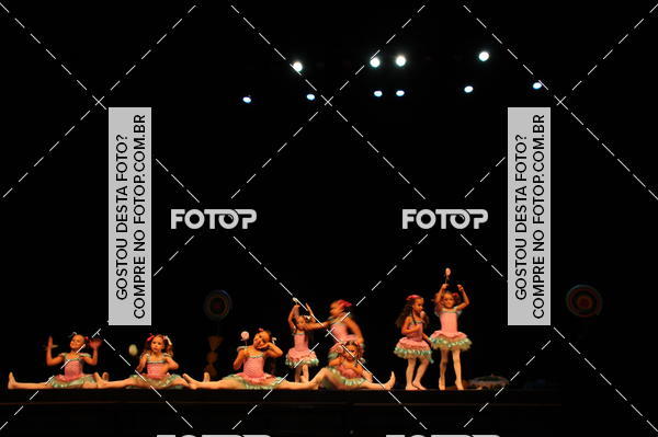 Buy your photos of the eventEspetculo de Dana Studio V on Fotop