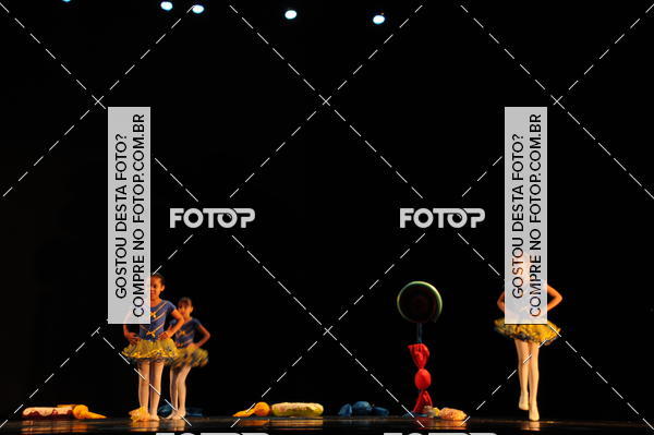 Buy your photos of the eventEspetculo de Dana Studio V on Fotop