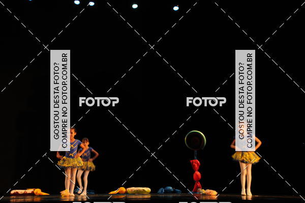 Buy your photos of the eventEspetculo de Dana Studio V on Fotop