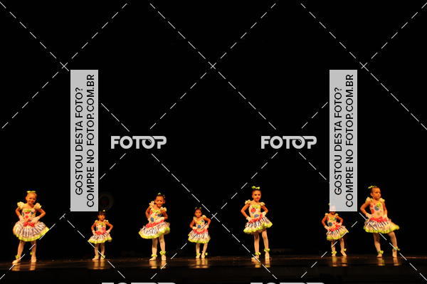 Buy your photos of the eventEspetculo de Dana Studio V on Fotop
