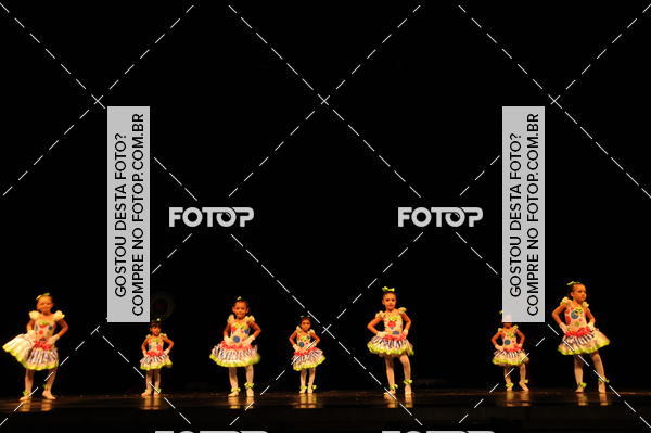 Buy your photos of the eventEspetculo de Dana Studio V on Fotop