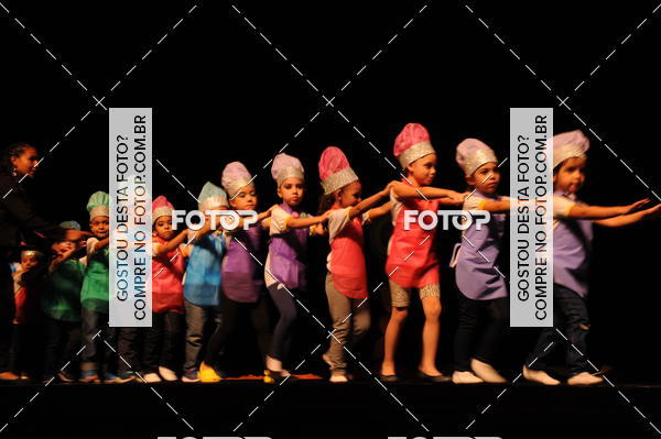 Buy your photos of the eventEspetculo de Dana Studio V on Fotop