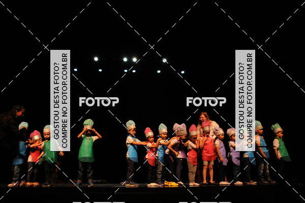 Buy your photos of the eventEspetculo de Dana Studio V on Fotop